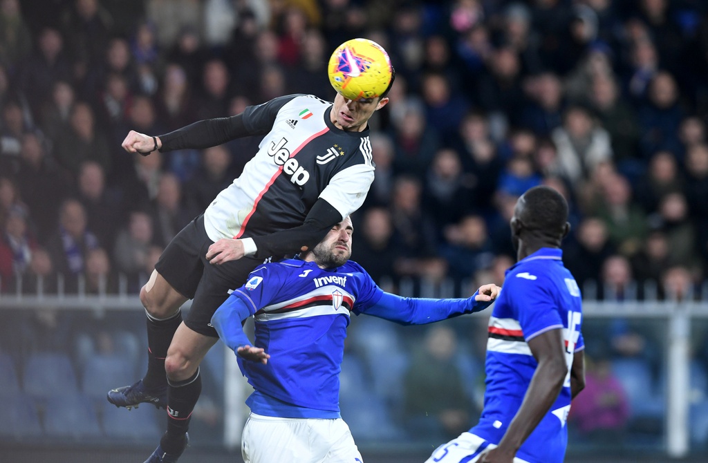 Ronaldo ghi ban cho Juventus voi cu nhay cao hon cau mon hinh anh 3 p3.JPG