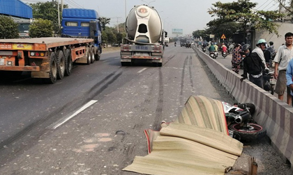 Va chạm với xe bồn trong làn ô tô, 2 thanh niên bị cán tử vong thương tâm ở Đồng Nai