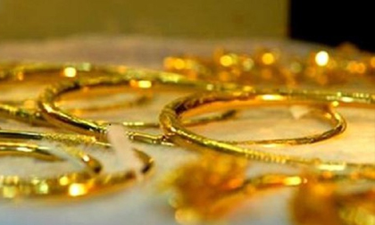 Giá vàng hôm nay 24/12: Vàng lên 'đỉnh', áp sát mốc 42 triệu đồng/lượng
