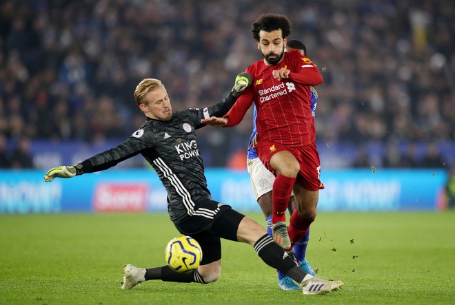 Leicester 0-4 Liverpool: Khong the can 'The Kop' hinh anh 1 2019_12_26T201316Z_2005705892_RC283E9EMPY3_RTRMADP_3_SOCCER_ENGLAND_LEI_LIV_REPORT_1.JPG