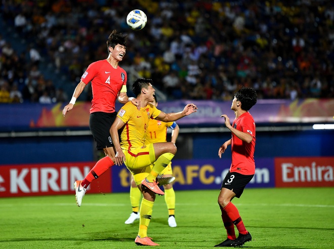 U23 Trung Quoc guc nga truoc Han Quoc o phut bu gio hinh anh 1 AFC_U_23_CHAMPIONSHIP_2020_Match_4_.jpg