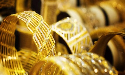Giá vàng hôm nay 10/1: Vàng 9999, vàng SJC giảm thêm nửa triệu/lượng