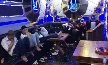 Chơi ma túy lúc rạng sáng ở quán karaoke từng bị đình chỉ vì... ma túy