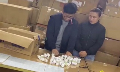 Nóng: Công an Hà Nội bắt giữ hơn 2 tấn TPCN và thuốc chữa bệnh tâm thần nghi giả