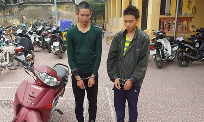 Bắt giữ 2 anh em ruột nghiện ma túy giả vờ đi xe ôm rồi cướp xe máy