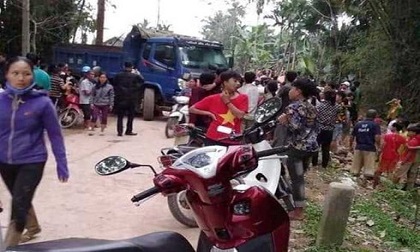 Sát Tết, nam sinh lớp 4 bị tử vong thương tâm dưới bánh xe tải