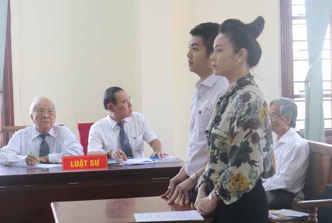 Chong cu Nhat Kim Anh yeu cau doi tham phan lan 2, toa lai hoan xu hinh anh 2 buu_loc_2.jpg