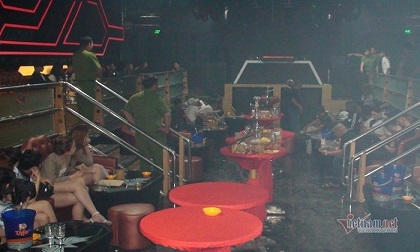 Phát hiện 27 thanh niên 'phê' ma túy, thủ sẵn súng đạn trong quán bar