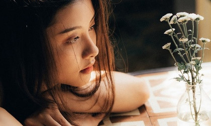 Chồng ngoại tình, phụ nữ việc gì phải tự làm đau mình, hãy cứ ngẩng cao đầu bình thản mà sống