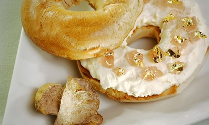 Món ăn đại gia: Bánh mì dát vàng chỉ dành cho giới quý tộc