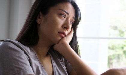 Nghe ngóng chồng được thưởng Tết 100 triệu nhưng anh chỉ đưa cho tôi 20 triệu và nói một câu khiến tôi ngã ngửa