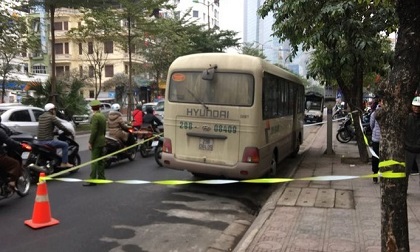 Tài xế xe khách 39 tuổi nằm gục tử vong trên vô lăng ngày cận Tết