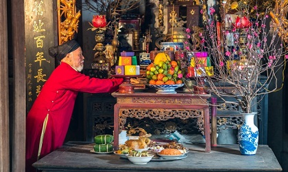 Những điều lưu ý khi dọn dẹp bàn thờ ngày Tết để tỏ lòng hiếu kính đến ông bà, tổ tiên