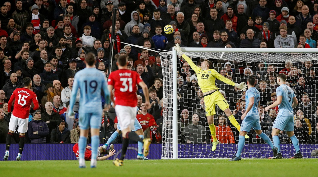 MU thua 0-2 tren san nha truoc Burnley hinh anh 2 p2.JPG