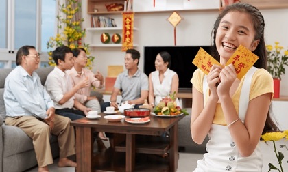 Muốn cả năm may mắn, tài lộc gõ cửa thì ngày Tết cần tránh làm những điều này