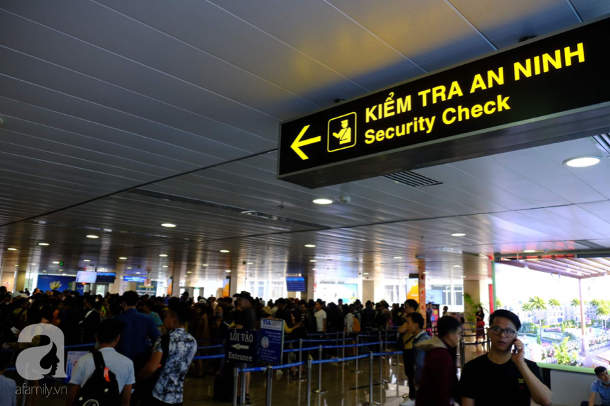 TP.HCM theo dõi sức khoẻ 7 người tiếp xúc với 2 cha con Trung Quốc nhiễm virus corona - Ảnh 4. TP.HCM theo dõi sức khoẻ 7 người tiếp xúc với 2 cha con Trung Quốc nhiễm virus corona - Ảnh 4.
