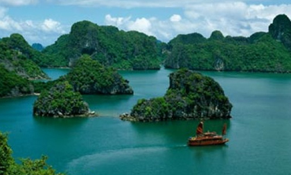 Lật đò ở vịnh Hạ Long, nữ du khách tử vong ngày mùng 1 Tết