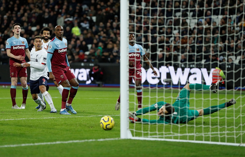 Ky tich lan dau xuat hien trong 127 nam lich su Liverpool hinh anh 4 2020_01_29T205514Z_586642239_RC2WPE9UDVL0_RTRMADP_3_SOCCER_ENGLAND_WHU_LIV_REPORT.JPG