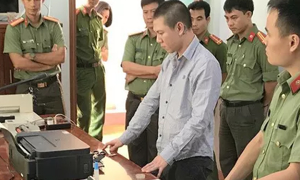 Truy tố 16 đối tượng làm và lưu hành số lượng 'khủng' tiền giả