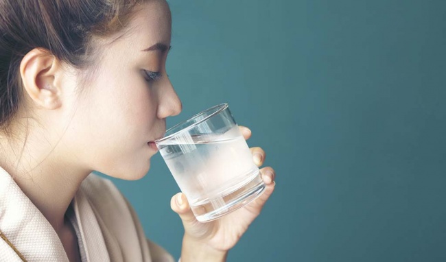 Uống nước trước và sau khi tập thể dục