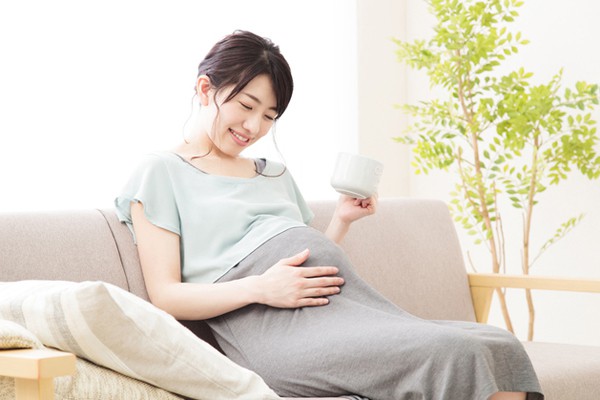Mẹ bầu nên trò chuyện cùng con mỗi ngày
