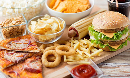 Những thực phẩm tàn phá não bộ của trẻ, nhưng tai hại hơn cha mẹ vẫn cho con ăn vô tư hằng ngày
