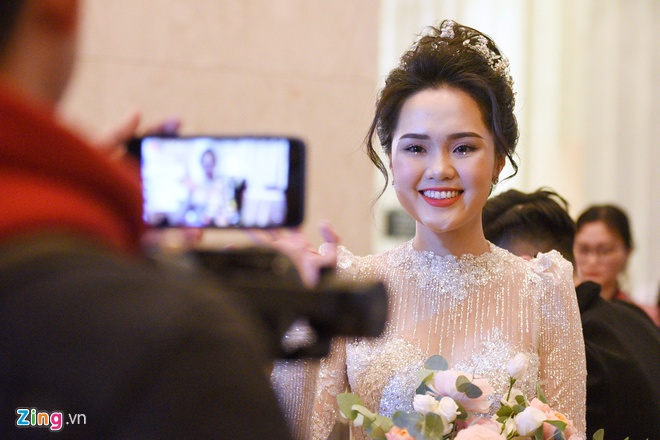 Nhung co dau la hot girl, rich kid co dam cuoi dau tu 'khung' hinh anh 4 132.jpg
