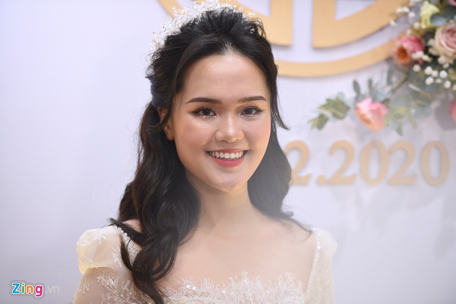 Nhung co dau la hot girl, rich kid co dam cuoi dau tu 'khung' hinh anh 1 62_zing.jpg