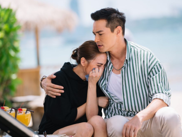'. Vợ vật lộn 18 tiếng đồng hồ mới vượt qua cơn vượt cạn, vậy mà chồng liếc mặt con trong giây lát đã biến mất hút, nguyên nhân phía sau làm mọi người nghẹn ngào .'