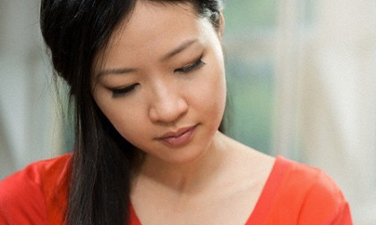 Biết chị gái có người yêu, tôi một mực đòi xem mặt nhưng vừa thấy mặt nhau, tôi sửng sốt còn anh thì bàng hoàng vì bí mật giữa hai chúng tôi