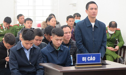 Lĩnh án tử hình, kẻ sát nhân bật khóc khi nhắc về mẹ