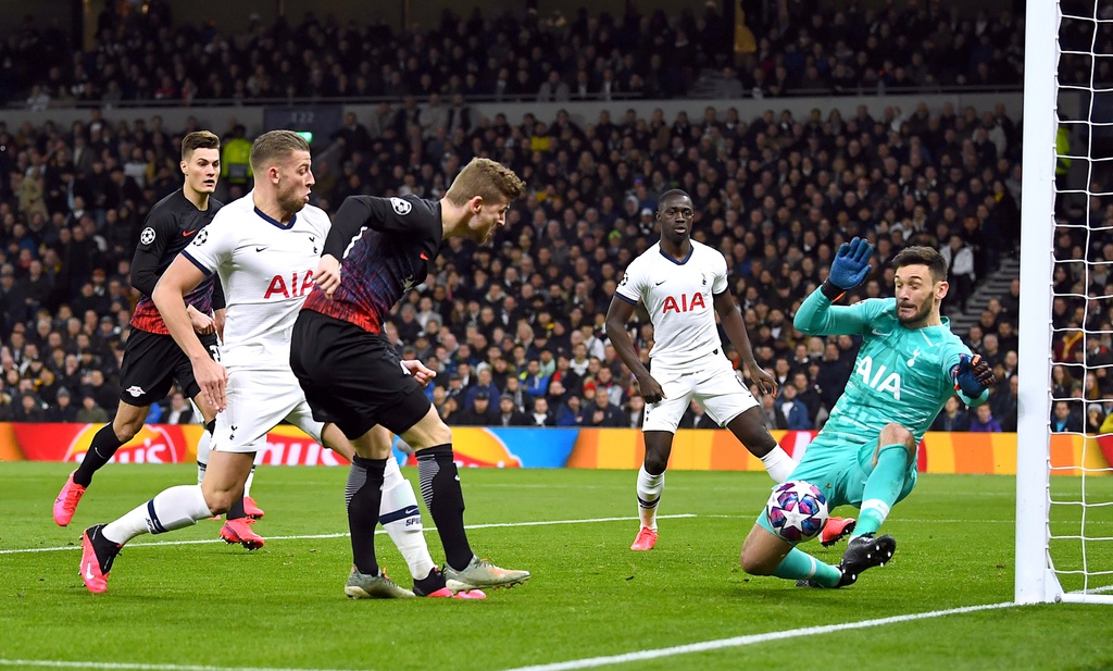 Tottenham thua tren san nha trong tran vang Son Heung-min hinh anh 2 2020_02_19T200621Z_1961959577_RC2W3F9DE4F7_RTRMADP_3_SOCCER_CHAMPIONS_TOT_RBL_REPORT.JPG
