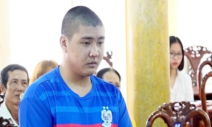 Nam thanh niên cứa cổ cô gái tiếp bia để cướp tài sản