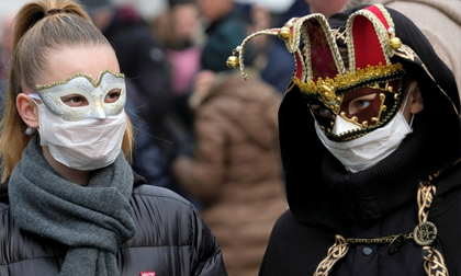 Ca nhiễm virus tăng từ 5 lên 152 sau một cuối tuần, Italy hủy carnival