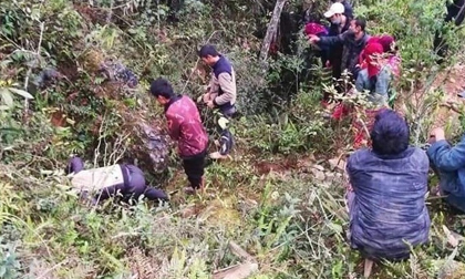 Phát hiện thêm 1 thi thể nữ giới dưới “hố tử thần” sâu 100m tại Hà Giang