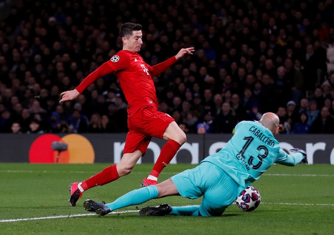 Chelsea 0-3 Bayern: Ac mong tai Stamford Bridge hinh anh 1 2020_02_25T202812Z_1356981025_RC2W7F9MGPXB_RTRMADP_3_SOCCER_CHAMPIONS_CHE_BAY_REPORT.JPG