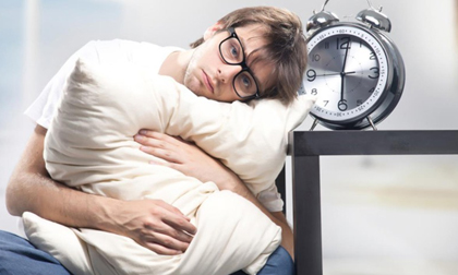 Thói quen tai hại khi ngủ dậy buổi sáng 'phá nát gan' nhanh gấp nhiều lần ung thư