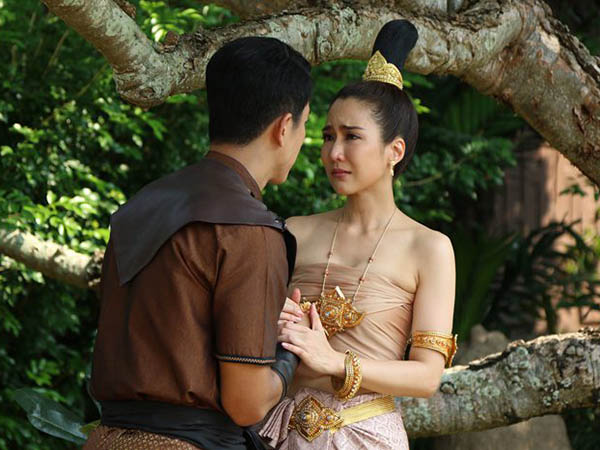 Trước đêm ra tòa, chồng đập cửa xin gặp vợ tâm sự lời cuối, nào ngờ vợ rớt nước mắt nói ra lý do chấn động - Ảnh 2