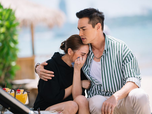 Nghĩ chồng đi làm đêm hôm vất vả, vợ hầm canh mang đến công ty tẩm bổ, nhưng vừa chạm mặt chứng kiến ngay hoàn cảnh trớ trêu đau thấu tim - Ảnh 2 Nghĩ chồng đi làm đêm hôm vất vả, vợ hầm canh mang đến công ty tẩm bổ, nhưng vừa chạm mặt chứng kiến ngay hoàn cảnh trớ trêu đau thấu tim - Ảnh 2