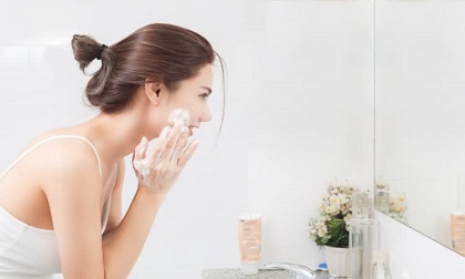 Chăm sóc da sai cách chắc chắn bạn sẽ gặp 4 dấu hiệu tổn thương sau
