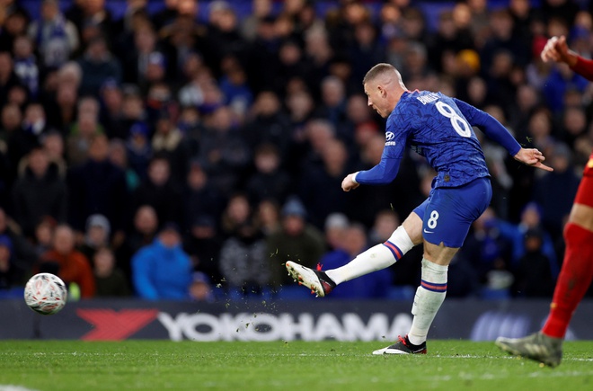 Chelsea 2-0 Liverpool: 'The Kop' that bai toan dien hinh anh 2 2020_03_03T211028Z_944610362_RC2LCF9W4AKR_RTRMADP_3_SOCCER_ENGLAND_CHE_LIV_REPORT.JPG
