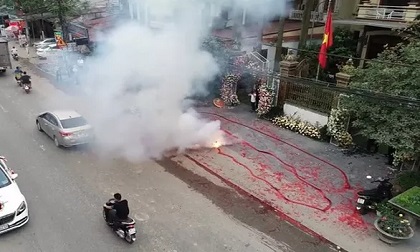 Đối tượng trực tiếp đốt gần 50m pháo trong đám cưới ở Sóc Sơn đã khai gì?