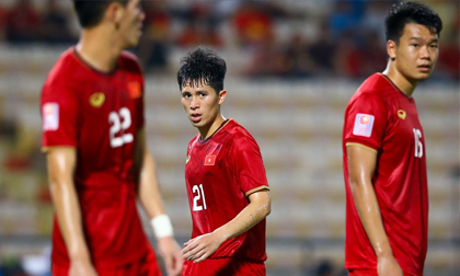Tuyển Việt Nam kịp có Xuân Trường, Văn Đức nhờ lịch World Cup bị hoãn