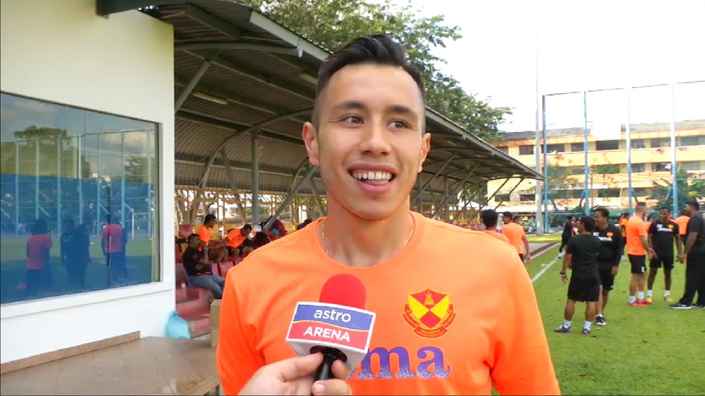 Cong Phuong va nhung su tro lai dang cho doi cua V.League 2020 hinh anh 6 micha.jpg