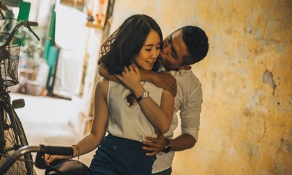 3 chi tiết cực nhỏ trong cách nhắn tin tiết lộ người đàn ông có thật lòng yêu bạn hay không