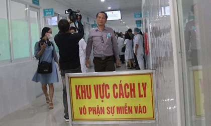 9 người nước ngoài mắc Covid-19 cùng chuyến bay với bệnh nhân thứ 17