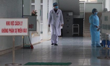 Cách ly 180 người tiếp xúc với 2 du khách Anh nhiễm Covid-19 du lịch tại Lào Cai