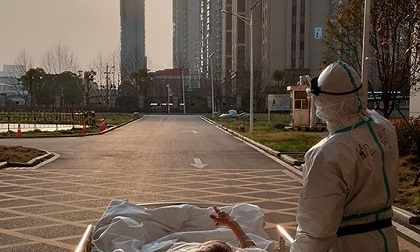 COVID-19 - phép thử tự nhiên giúp ta nhìn thấu bản chất con người: Tiền không thể mua được ý thức