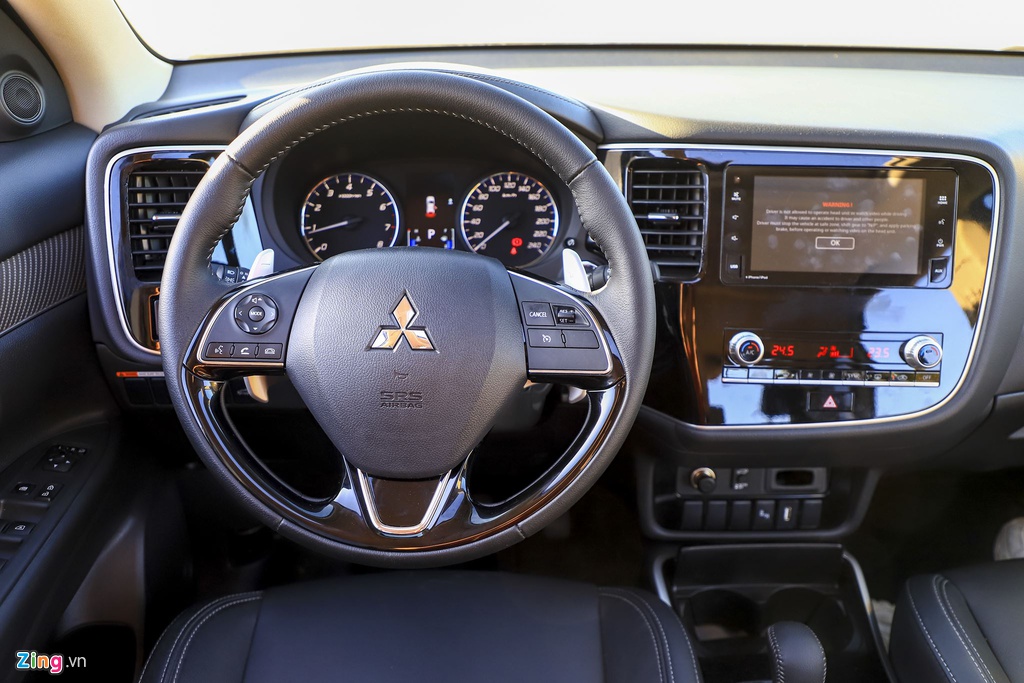 Nhung lua chon xe 7 cho dang chu y gia duoi 1 ty dong hinh anh 8 Mitsubishi_Outlander_2020_Zing_4_.JPG