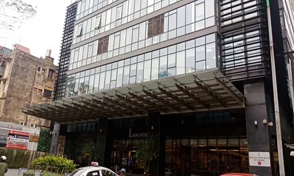 Cách ly hoàn toàn khu vực tầng 10 tòa nhà nơi bệnh nhân số 50 sinh sống